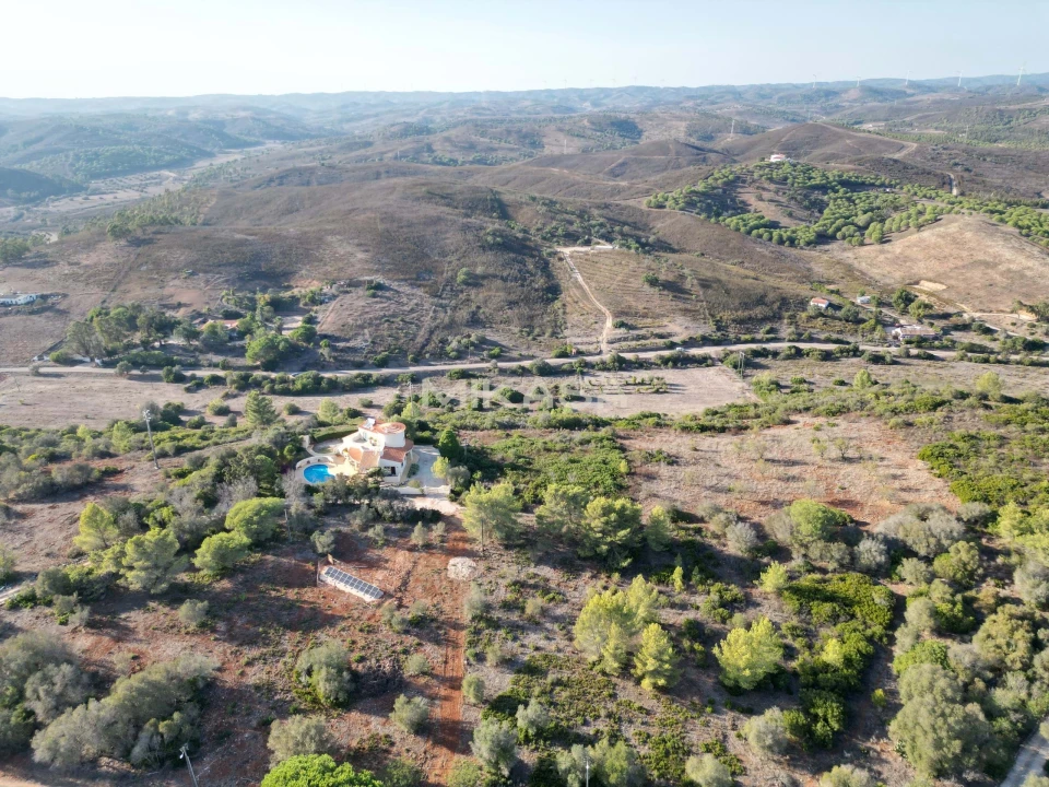 Terreno para Venda em Lagos (São Sebastião e Santa Maria) Foto 2