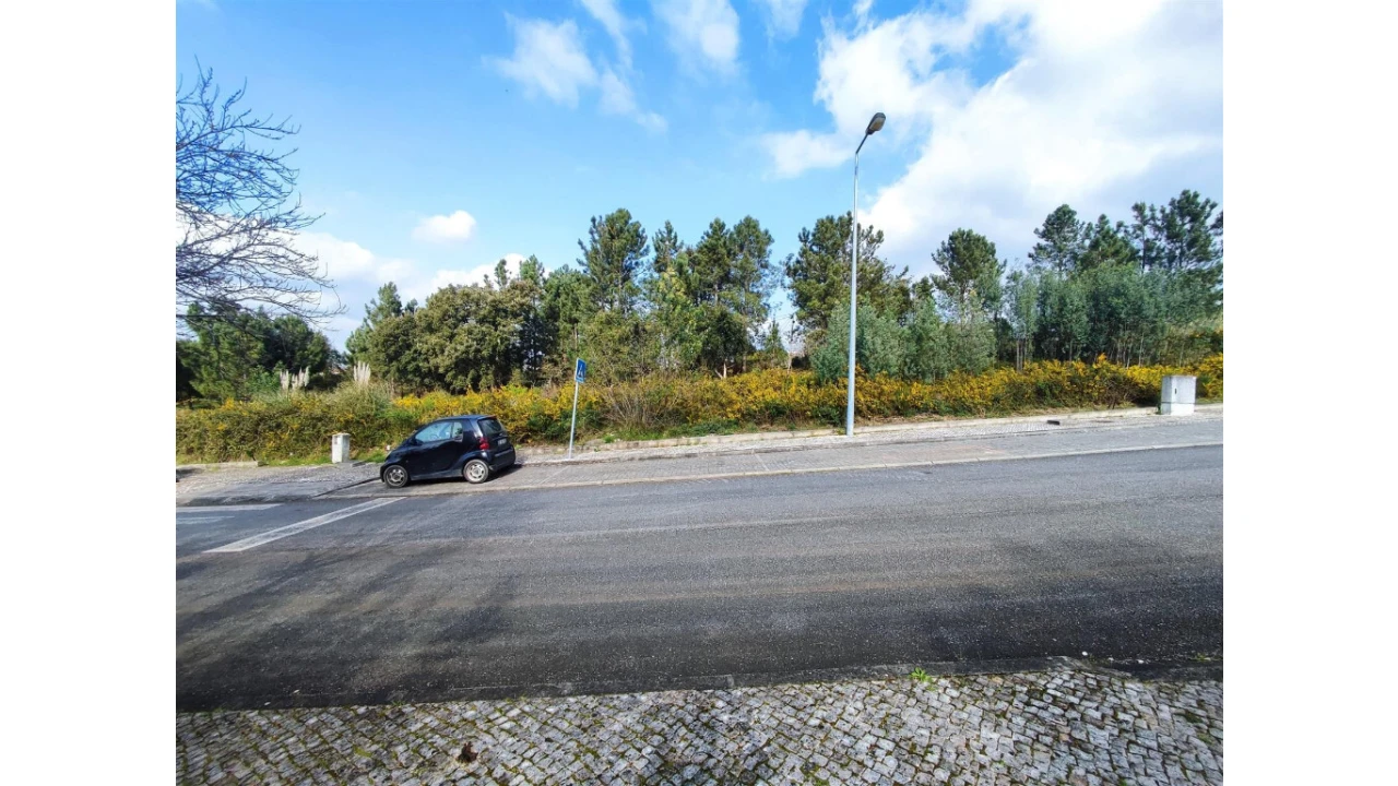 Terreno para Venda em Santo Antonio dos Olivais Foto 2
