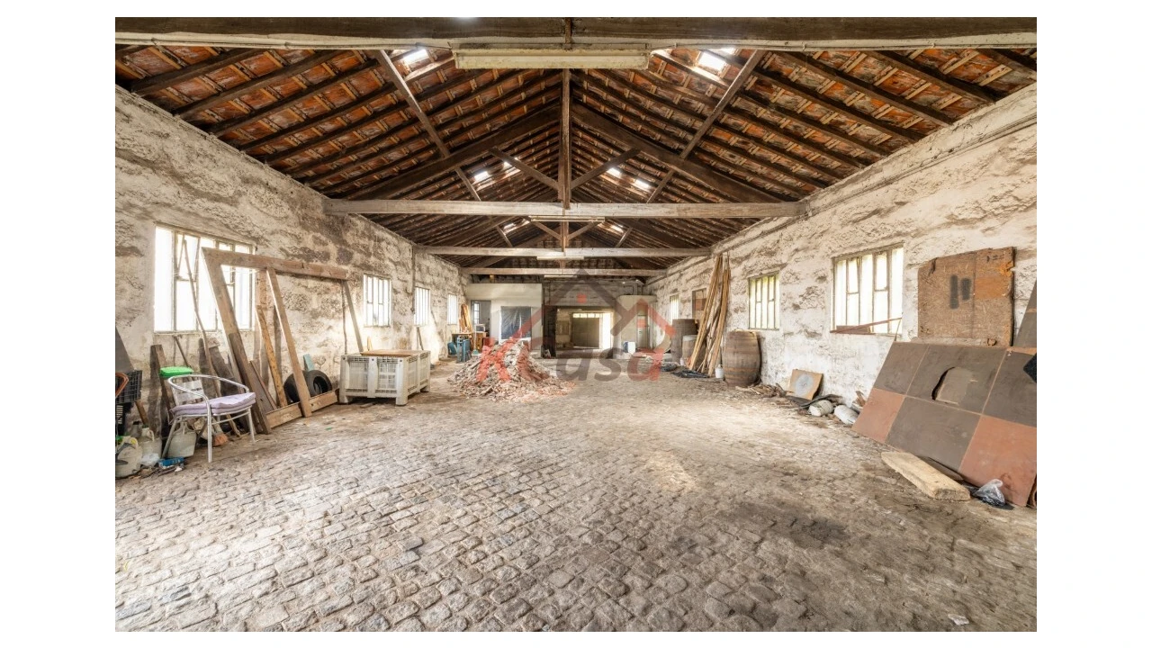 Armazém para Arrendamento em Aguas Santas Foto 2