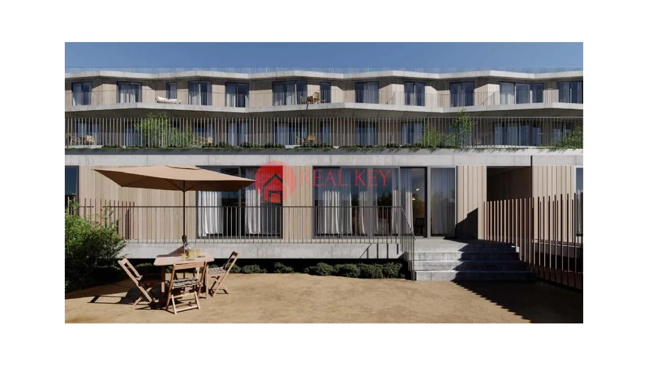 Apartamento T2 para Venda em Paranhos Foto 17