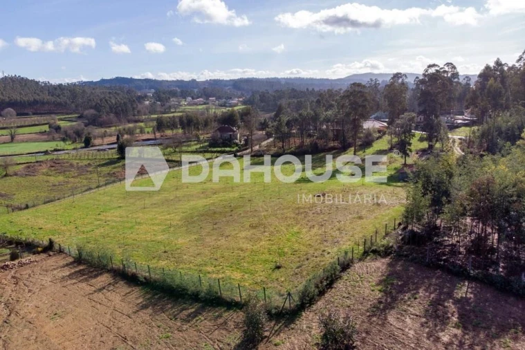 Terreno para Venda em Associação de Freguesias do Vale do Neiva Foto 1