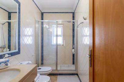 Apartamento para Arrendamento férias em Quarteira