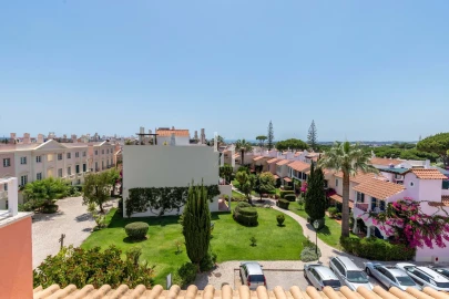 Apartamento para Arrendamento férias em Quarteira