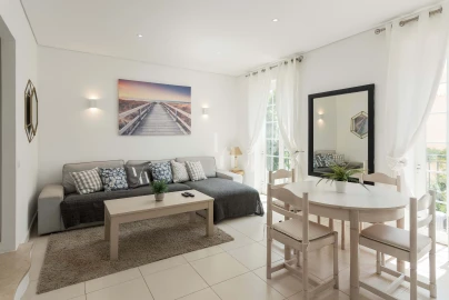 Apartamento T2 para Arrendamento férias em Quarteira