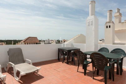 Apartamento T2 para Arrendamento férias em Quarteira