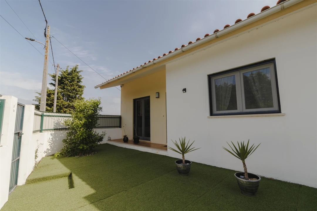 Moradia T3 para Venda em Aljubarrota Foto 1