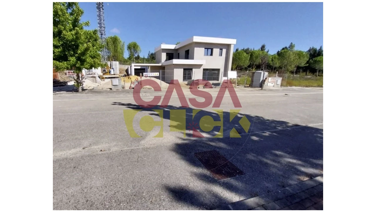 Moradia T4 para Venda em Constancia Foto 1