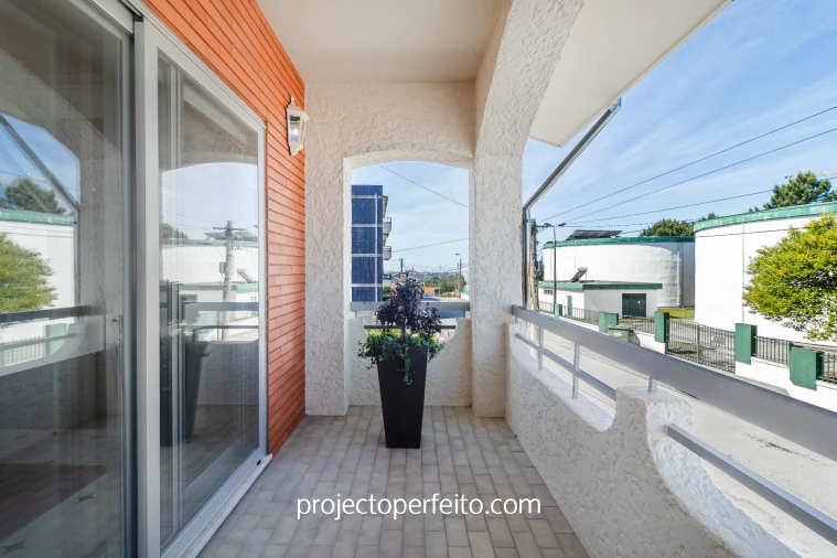 Moradia T5 para Venda em Sandim, Olival, Lever e Crestuma Foto 8