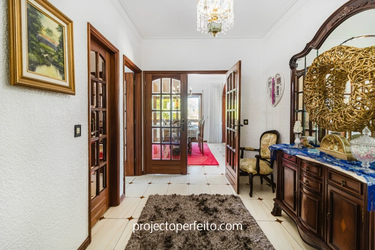 Moradia T5 para Venda em Sandim, Olival, Lever e Crestuma Foto 5