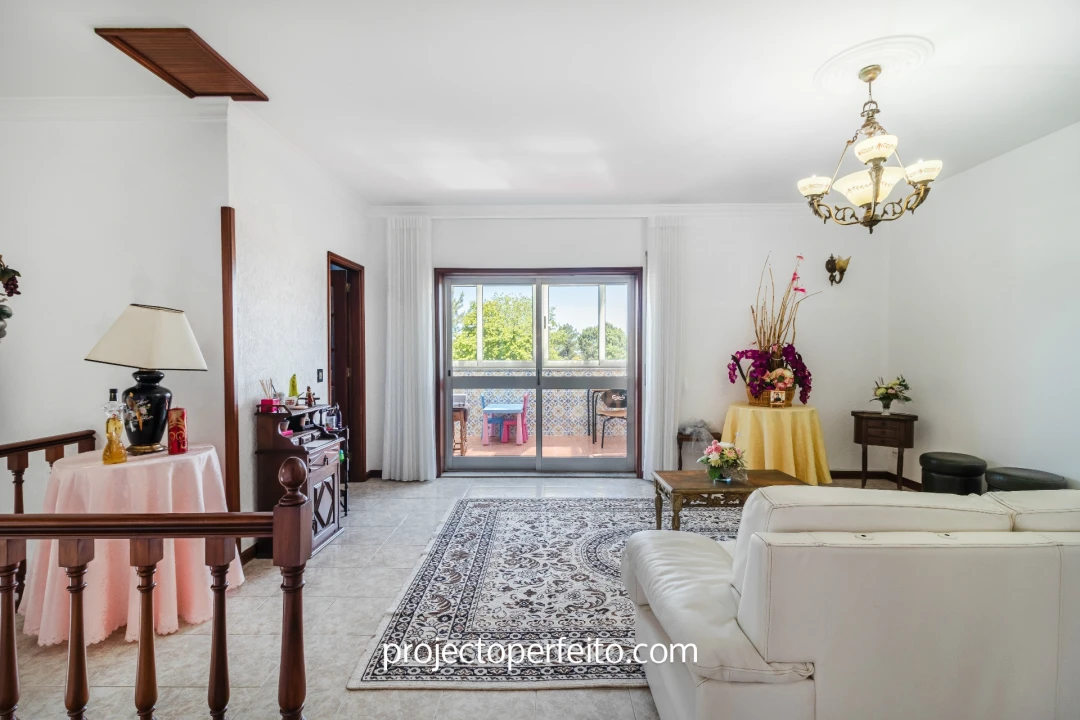 Moradia T5 para Venda em Sandim, Olival, Lever e Crestuma Foto 7