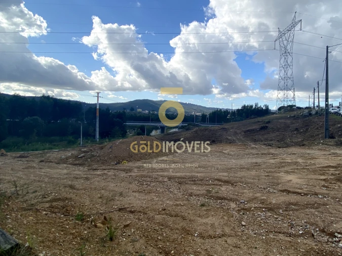 Terreno Comércio / Armazém para Venda em Campo e Sobrado Foto 1