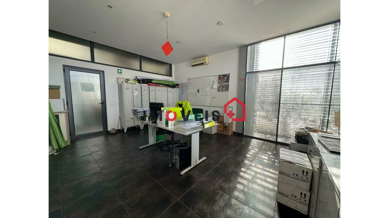 Armazém para Venda em Almeirim Foto 19