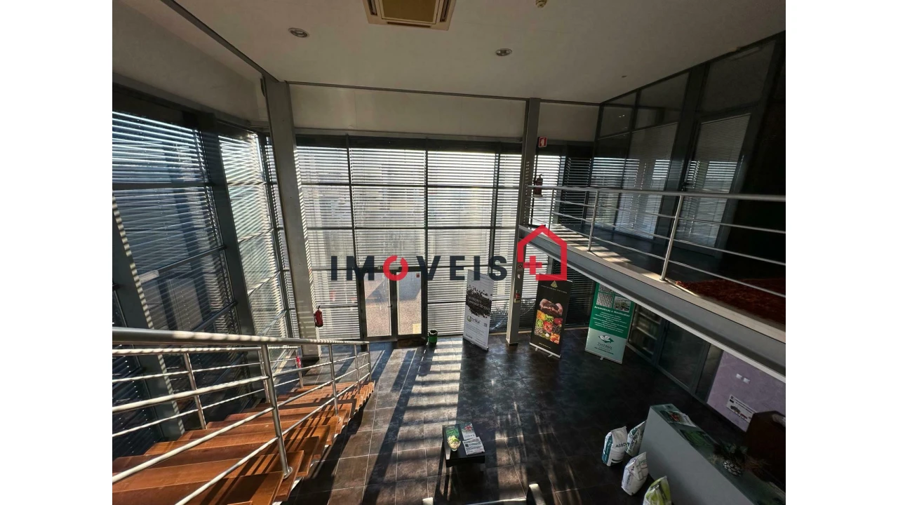 Armazém para Venda em Almeirim Foto 10