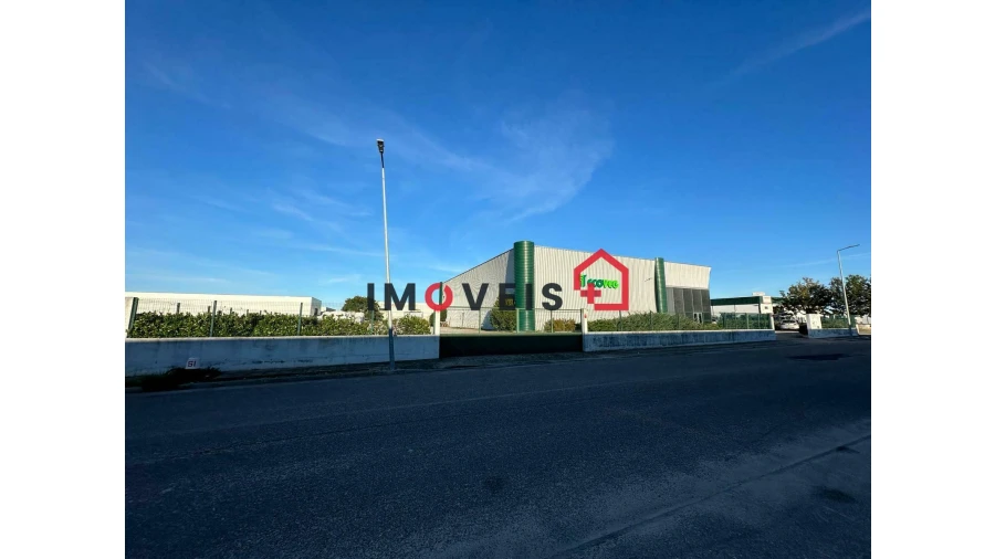 Armazém para Venda em Almeirim Foto 2