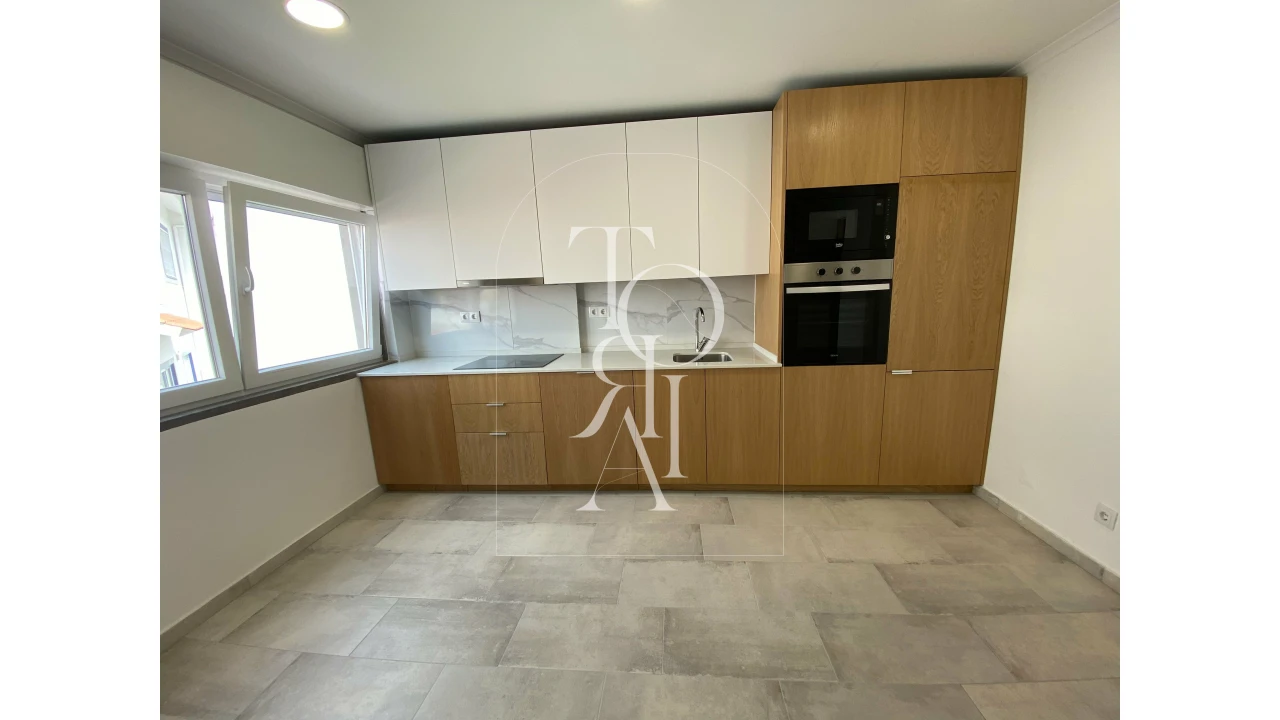 Moradia T3 para Venda em Carnaxide e Queijas Foto 7