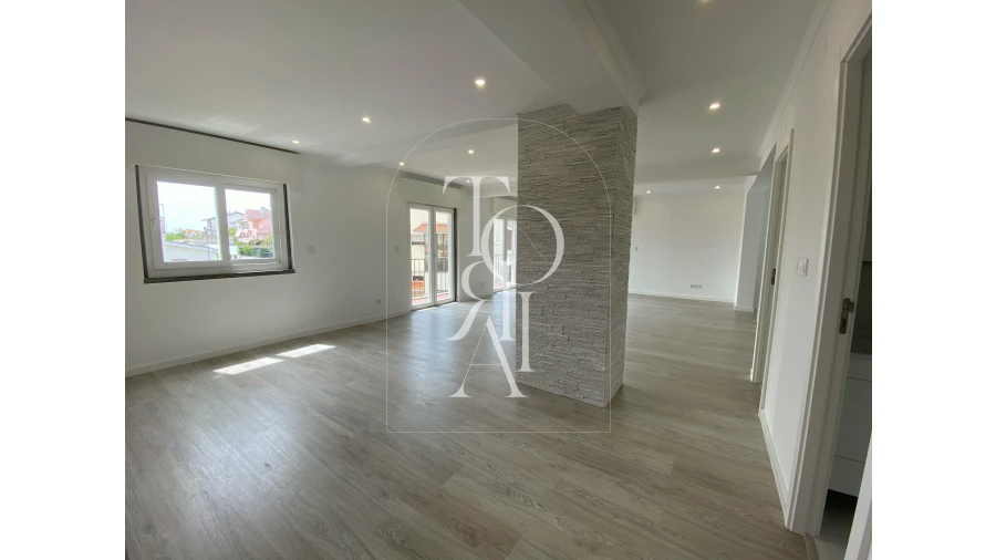 Moradia T3 para Venda em Carnaxide e Queijas Foto 2