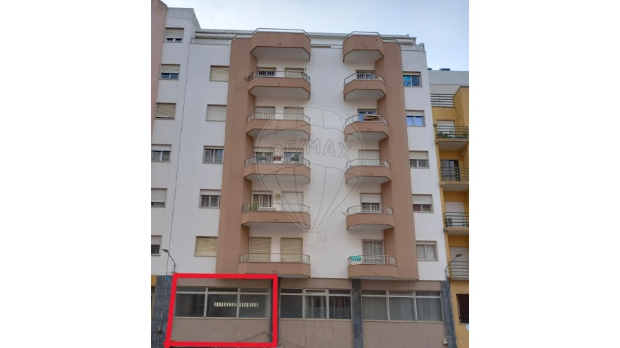 Escritório para Venda em Santa Maria, São Pedro e Matacães Foto 1