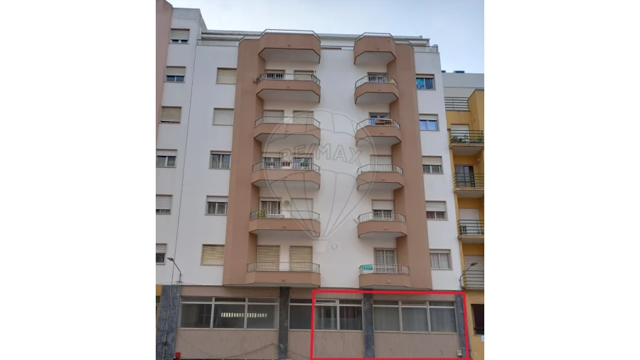 Escritório para Venda em Santa Maria, São Pedro e Matacães Foto 1