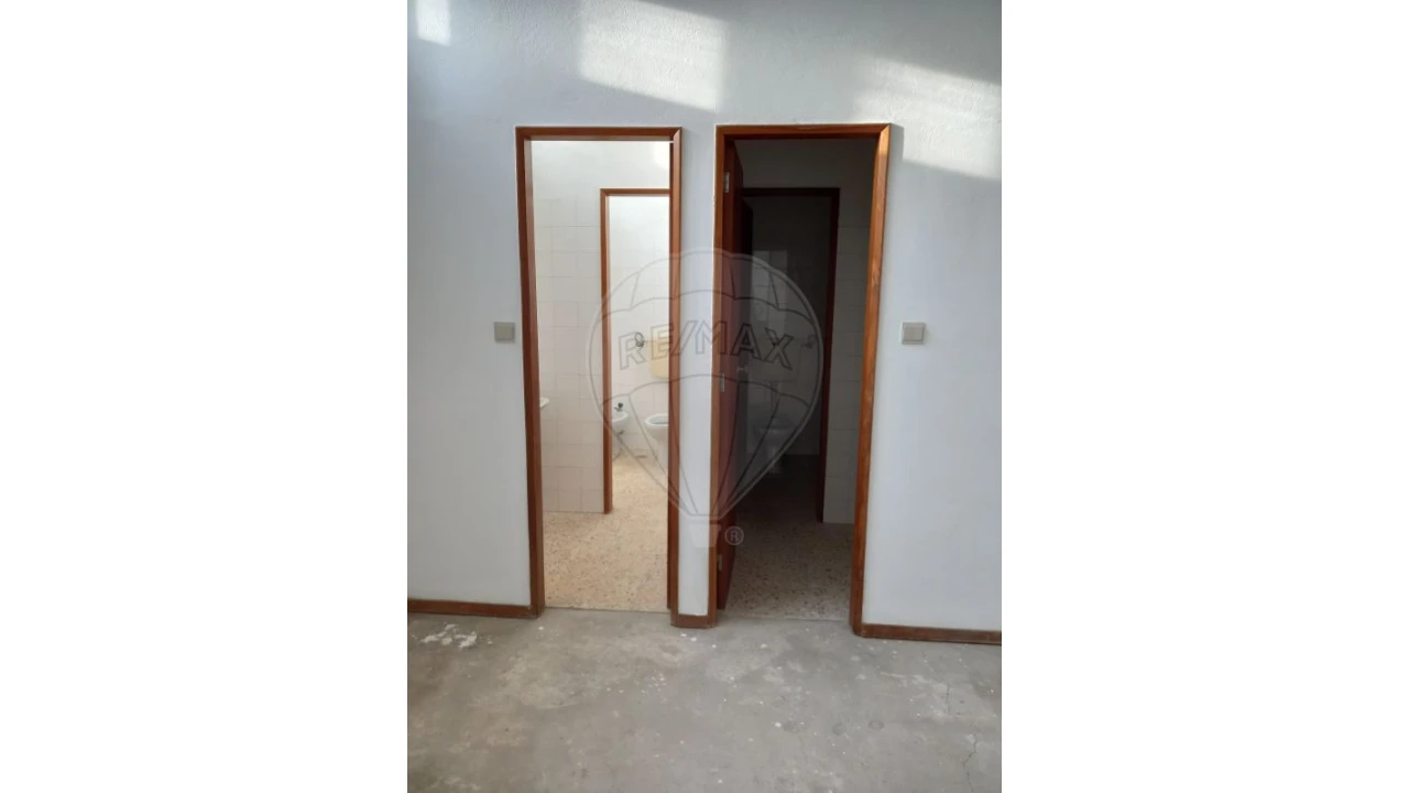 Escritório para Venda em Santa Maria, São Pedro e Matacães Foto 11