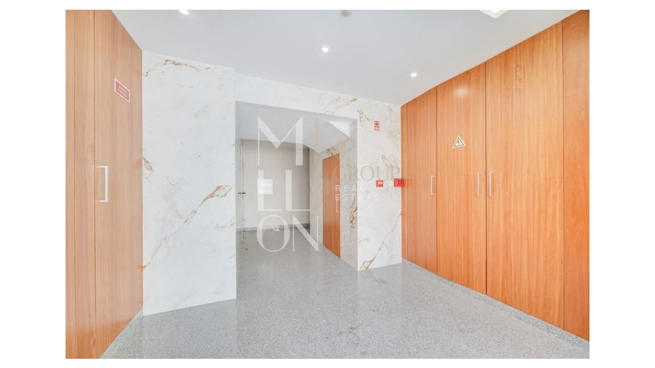 Apartamento T3 para Venda em Carcavelos e Parede Foto 31