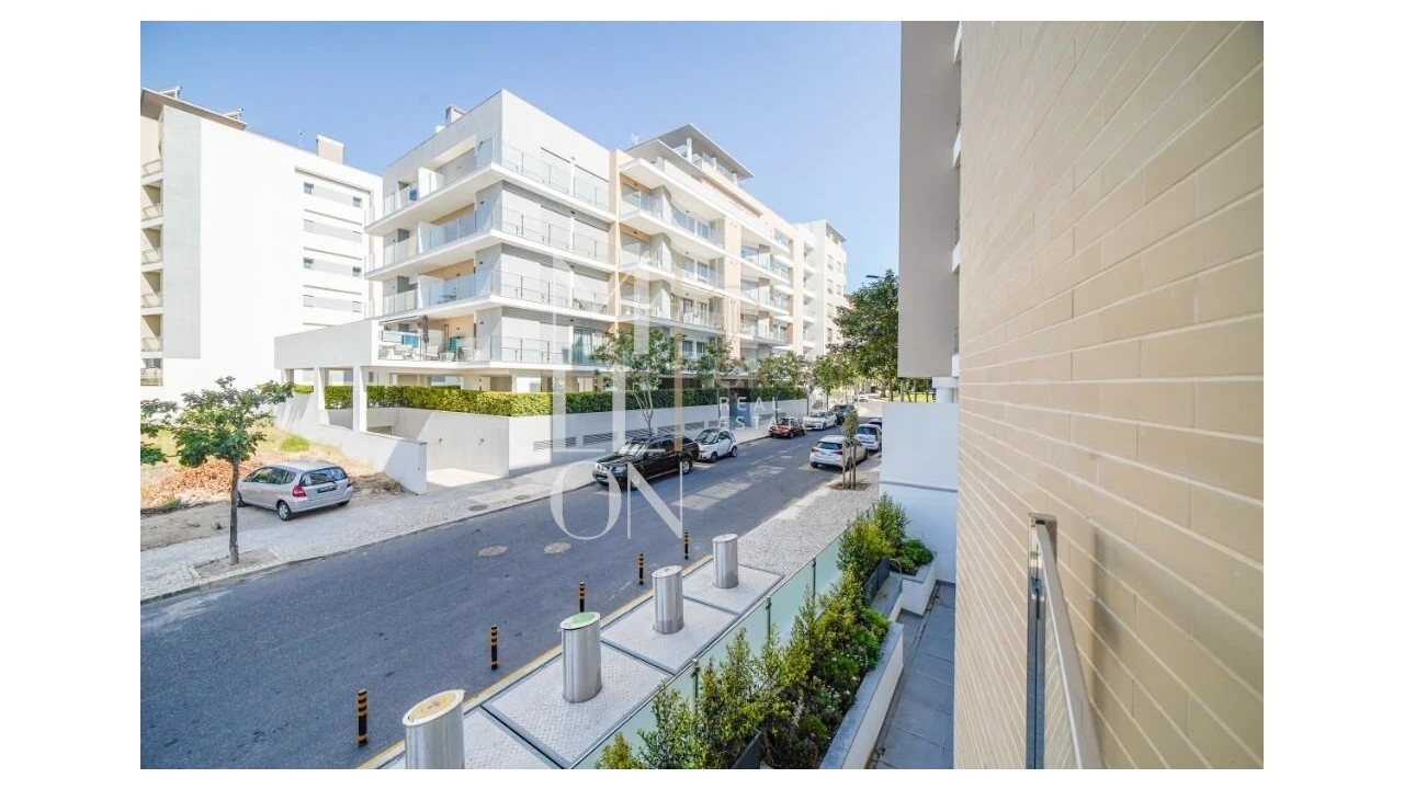 Apartamento T3 para Venda em Carcavelos e Parede Foto 29