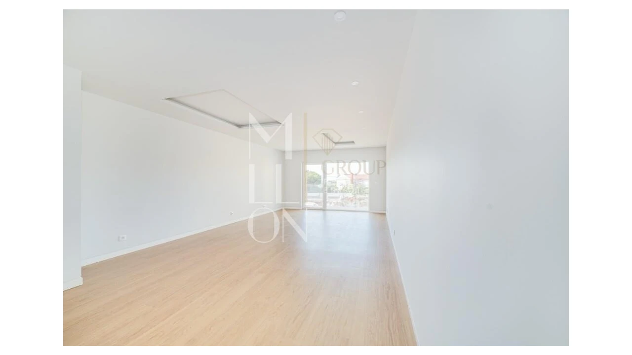 Apartamento T3 para Venda em Carcavelos e Parede Foto 7