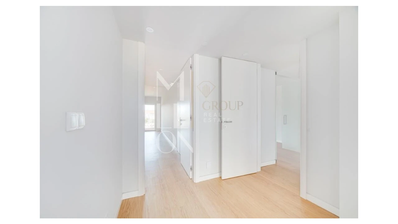 Apartamento T3 para Venda em Carcavelos e Parede Foto 23