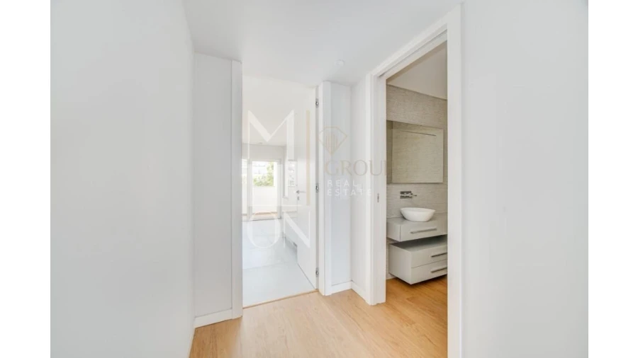 Apartamento T3 para Venda em Carcavelos e Parede Foto 2