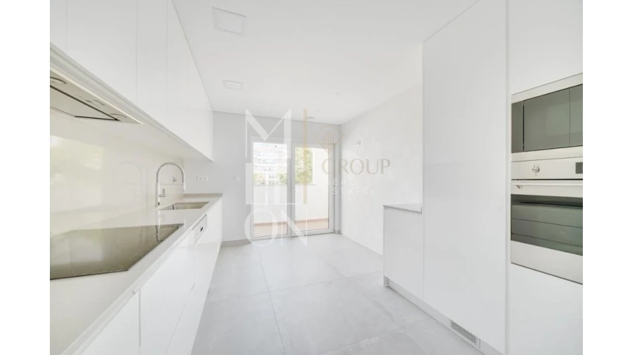 Apartamento T3 para Venda em Carcavelos e Parede Foto 4