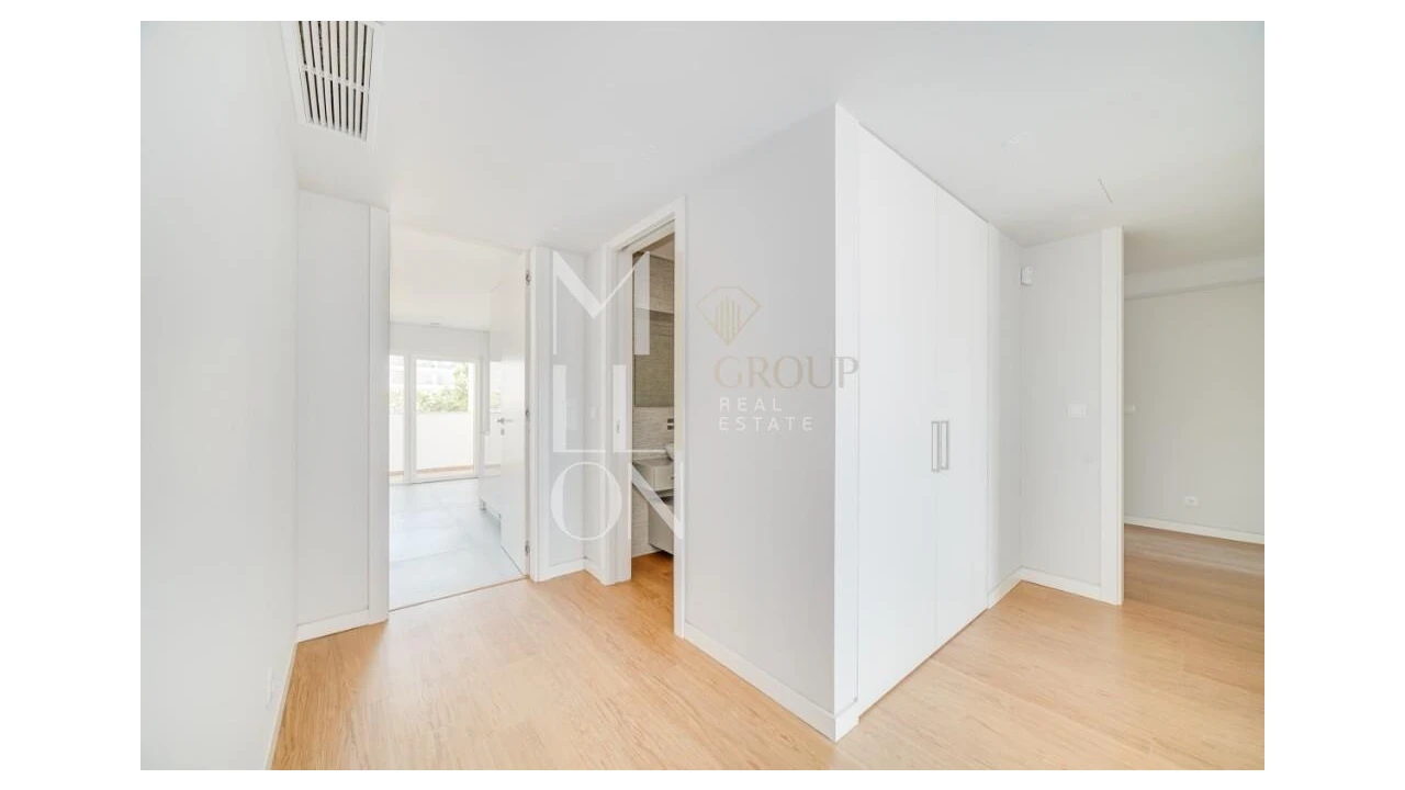 Apartamento T3 para Venda em Carcavelos e Parede Foto 1