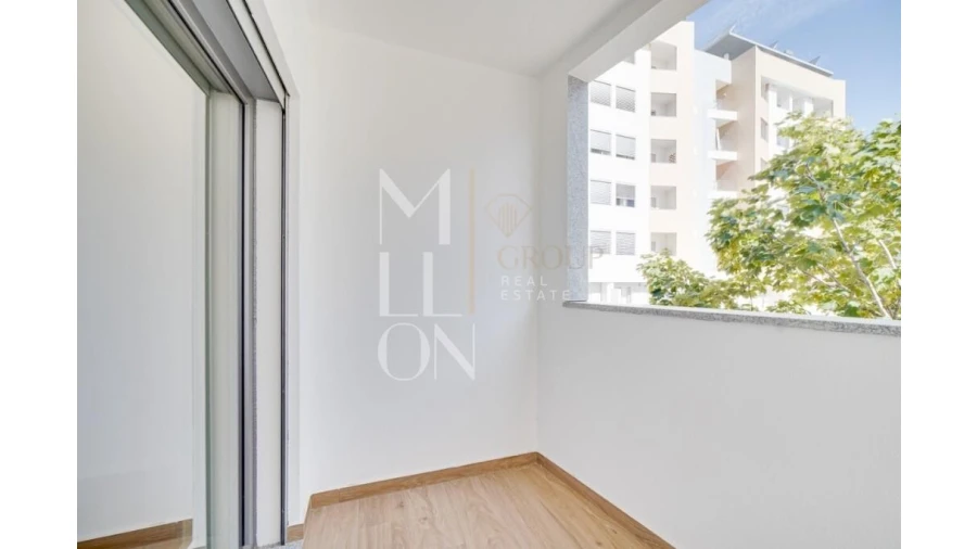 Apartamento T3 para Venda em Carcavelos e Parede Foto 20