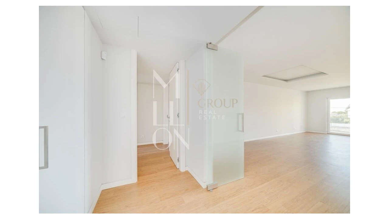 Apartamento T3 para Venda em Carcavelos e Parede Foto 11