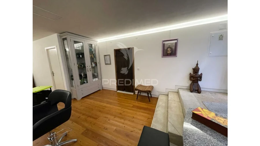 Loja para Venda em Santa Maria da Devesa Foto 3