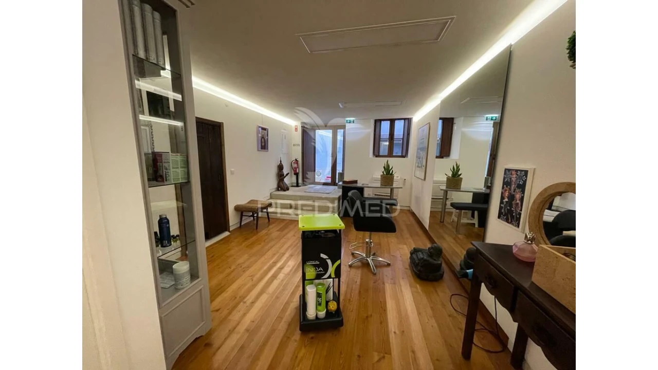 Loja para Venda em Santa Maria da Devesa Foto 6