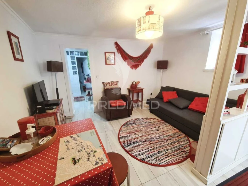 Apartamento T1 para Venda em Santa Maria Maior Foto 1