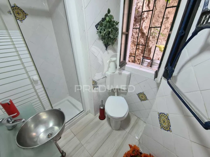 Apartamento T1 para Venda em Santa Maria Maior Foto 16
