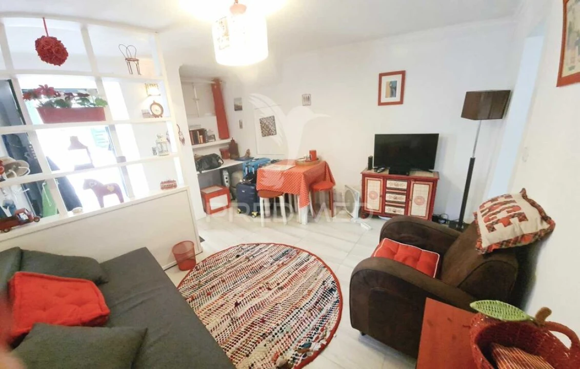 Apartamento T1 para Venda em Santa Maria Maior Foto 3
