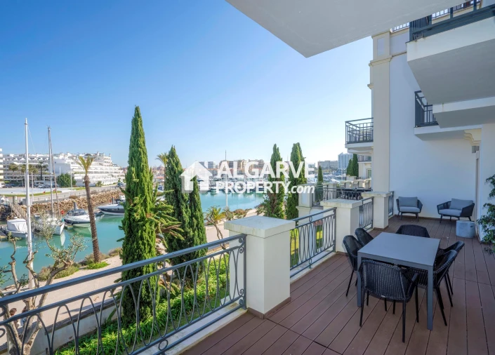 Apartamento T2 para Venda em Quarteira Foto 9