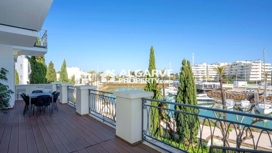 Apartamento T2 para Venda em Quarteira Foto 5