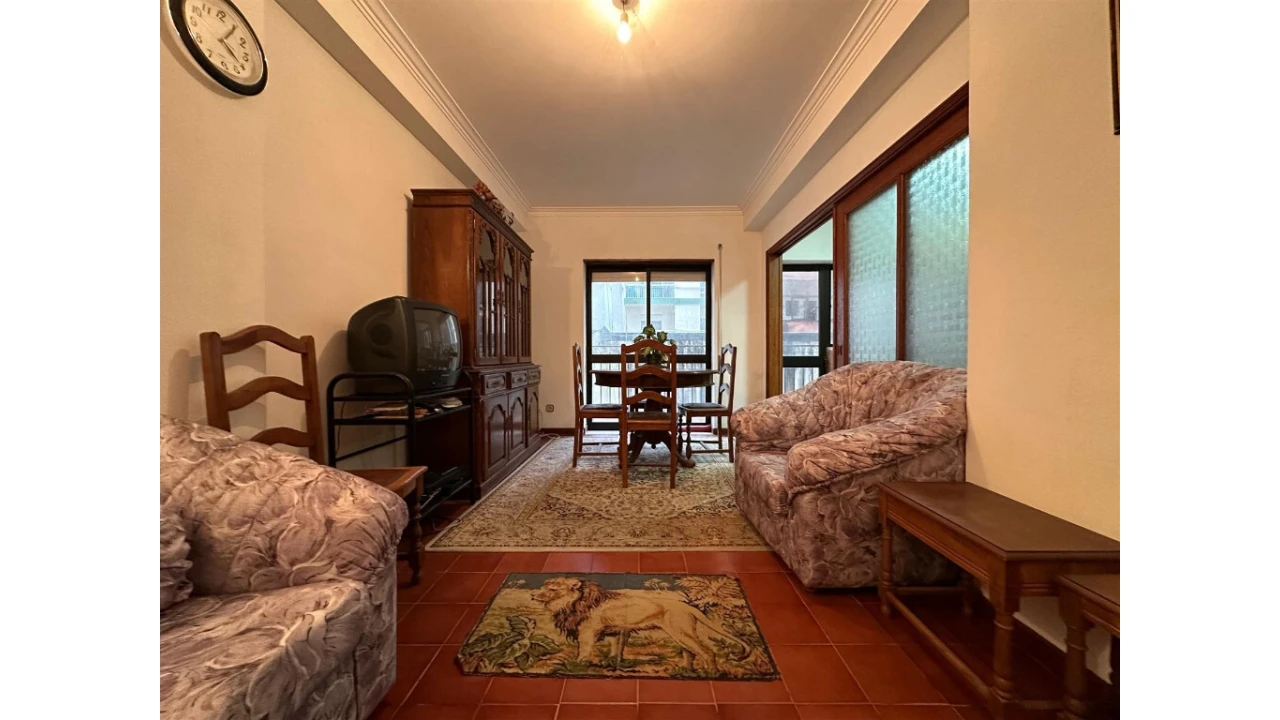 Apartamento T1 para Venda em Buarcos Foto 1