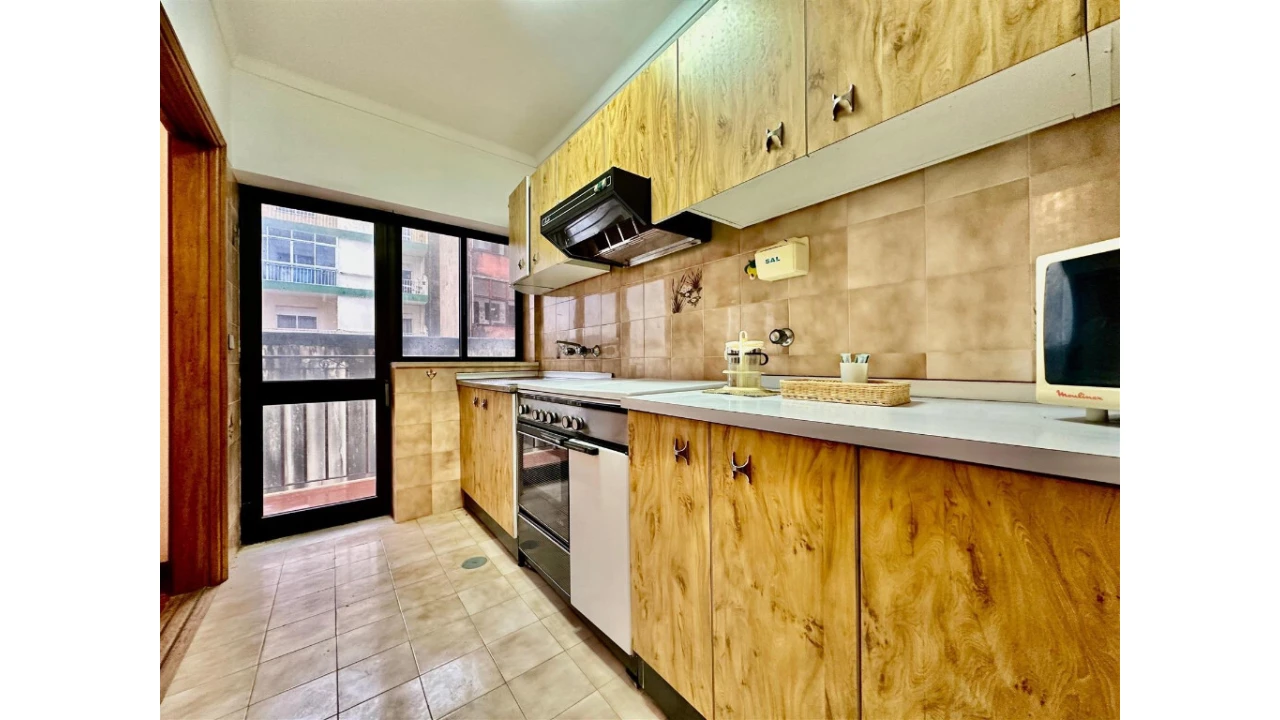 Apartamento T1 para Venda em Buarcos Foto 6