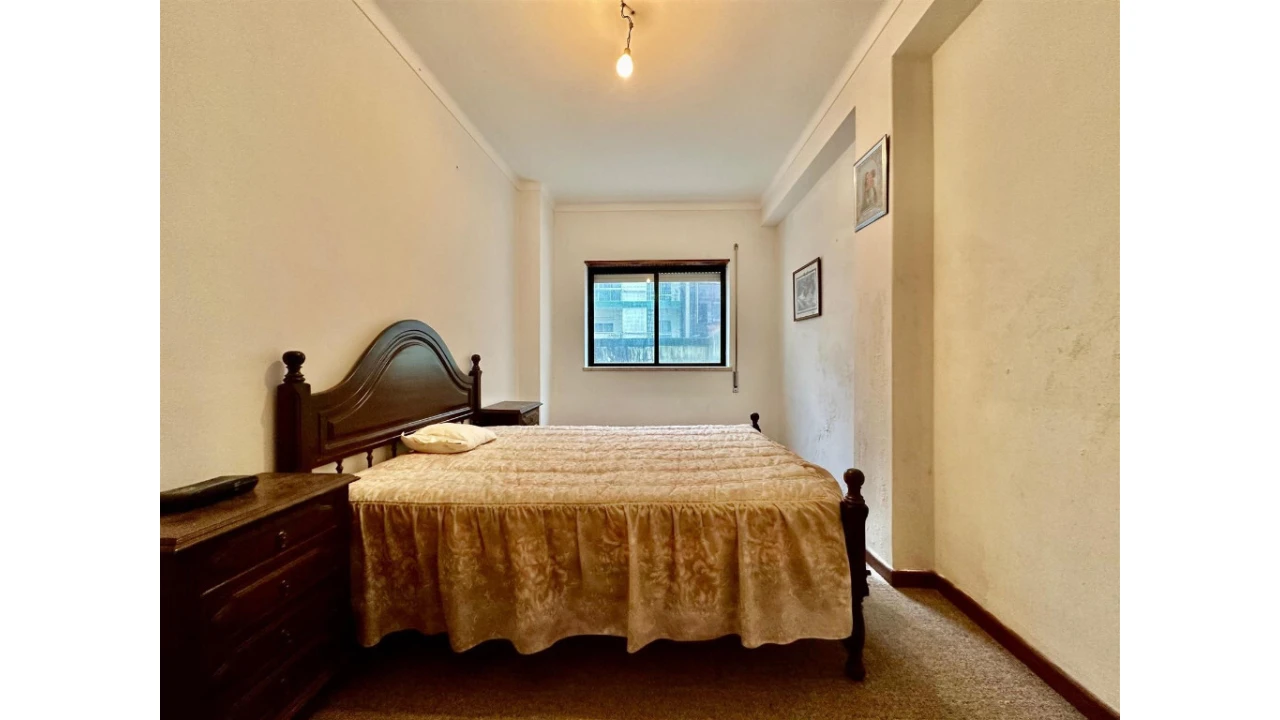 Apartamento T1 para Venda em Buarcos Foto 12