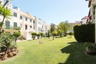 Apartamento T2 para Arrendamento férias em Quarteira