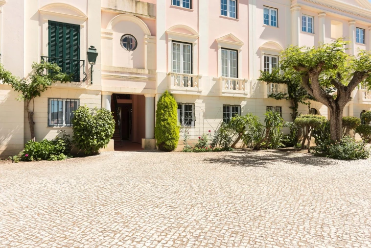 Apartamento T2 para Arrendamento férias em Quarteira Foto 16