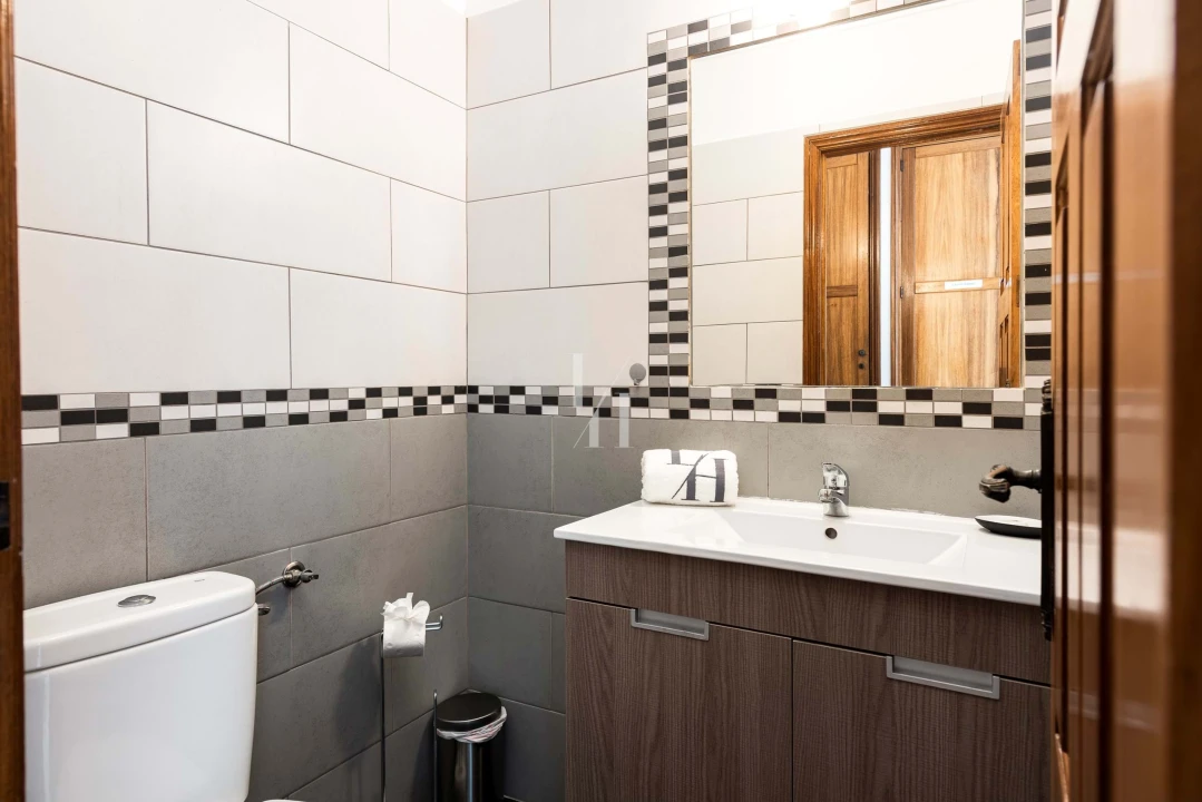 Apartamento T3 para Arrendamento férias em Quarteira Foto 21