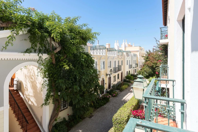 Apartamento T3 para Arrendamento férias em Quarteira Foto 22