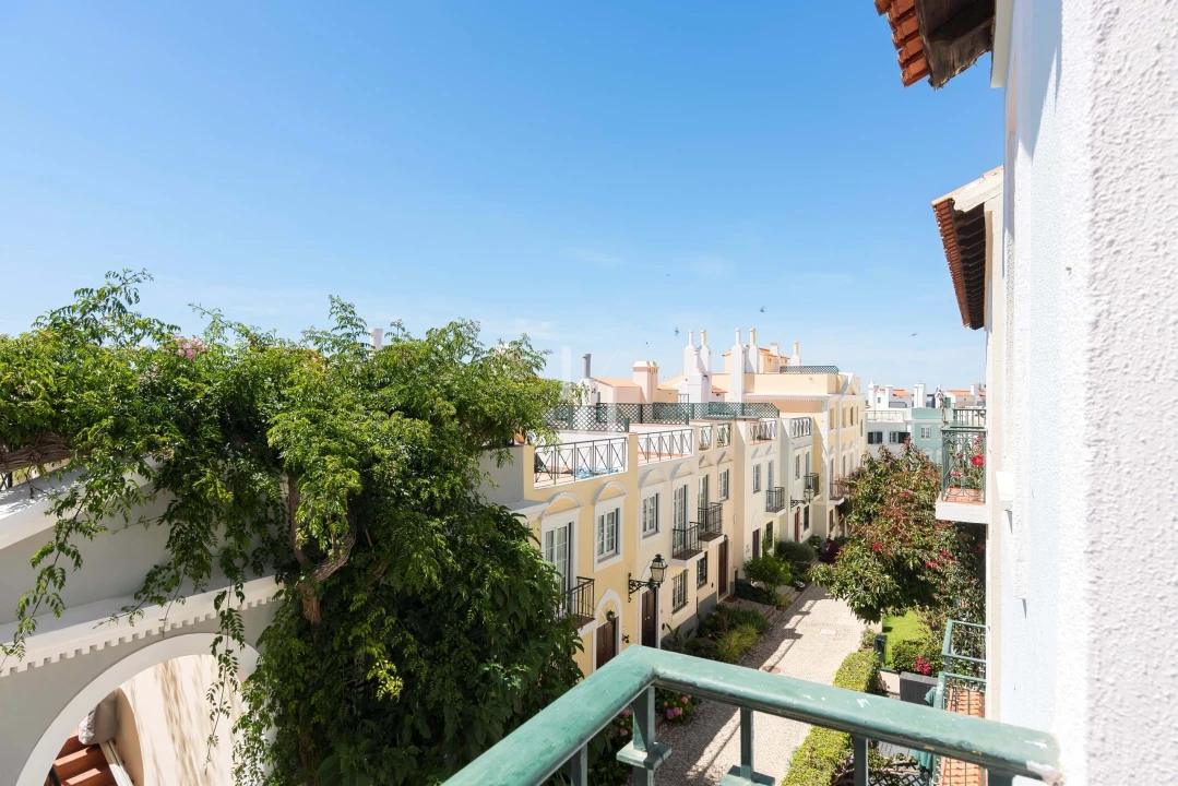 Apartamento T3 para Arrendamento férias em Quarteira Foto 12