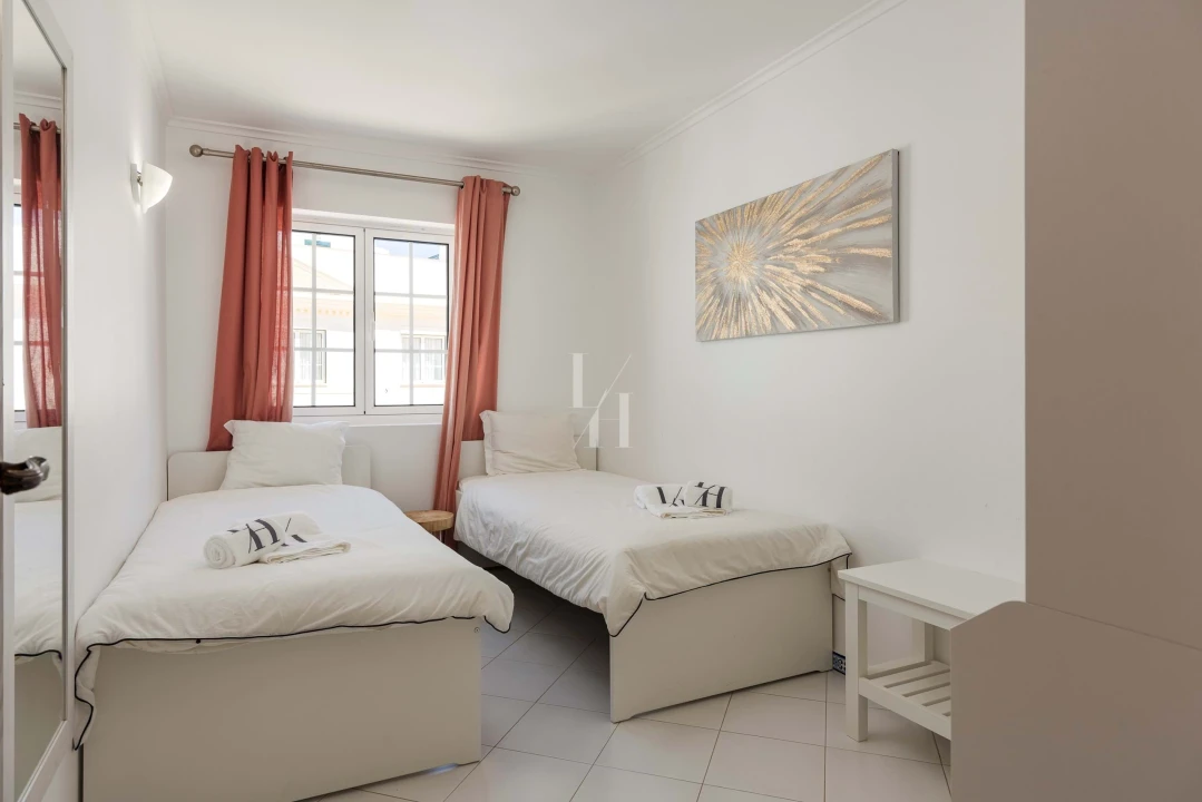 Apartamento T3 para Arrendamento férias em Quarteira Foto 19