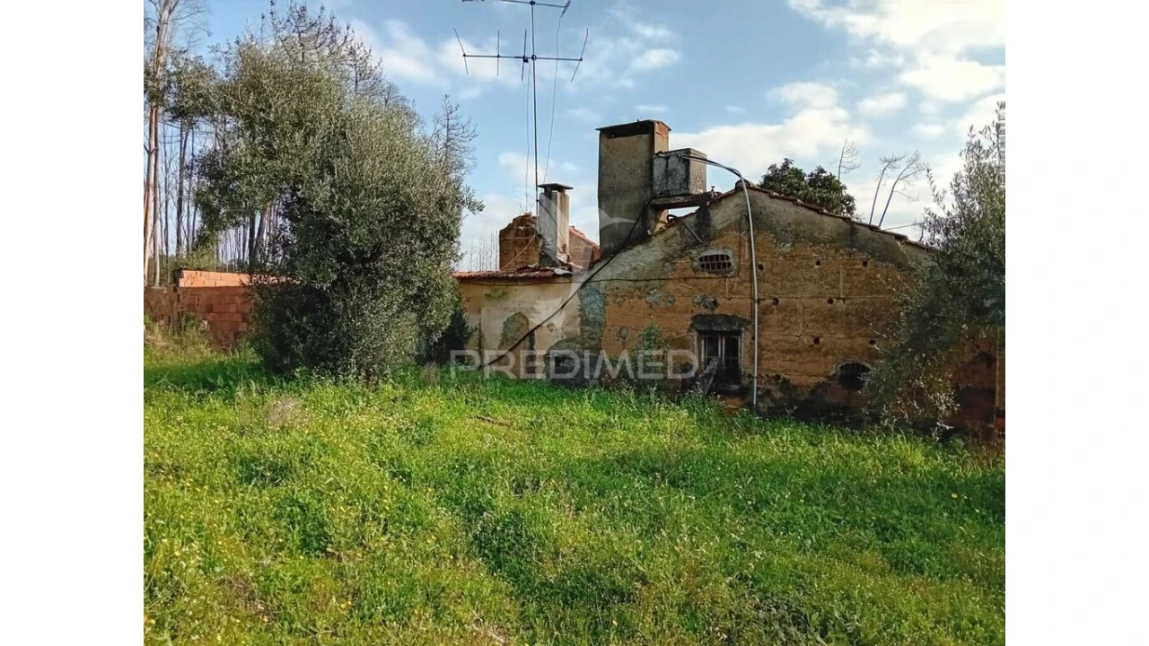 Moradia T4 para Venda em Freixianda, Ribeira do Fárrio e Formigais Foto 2