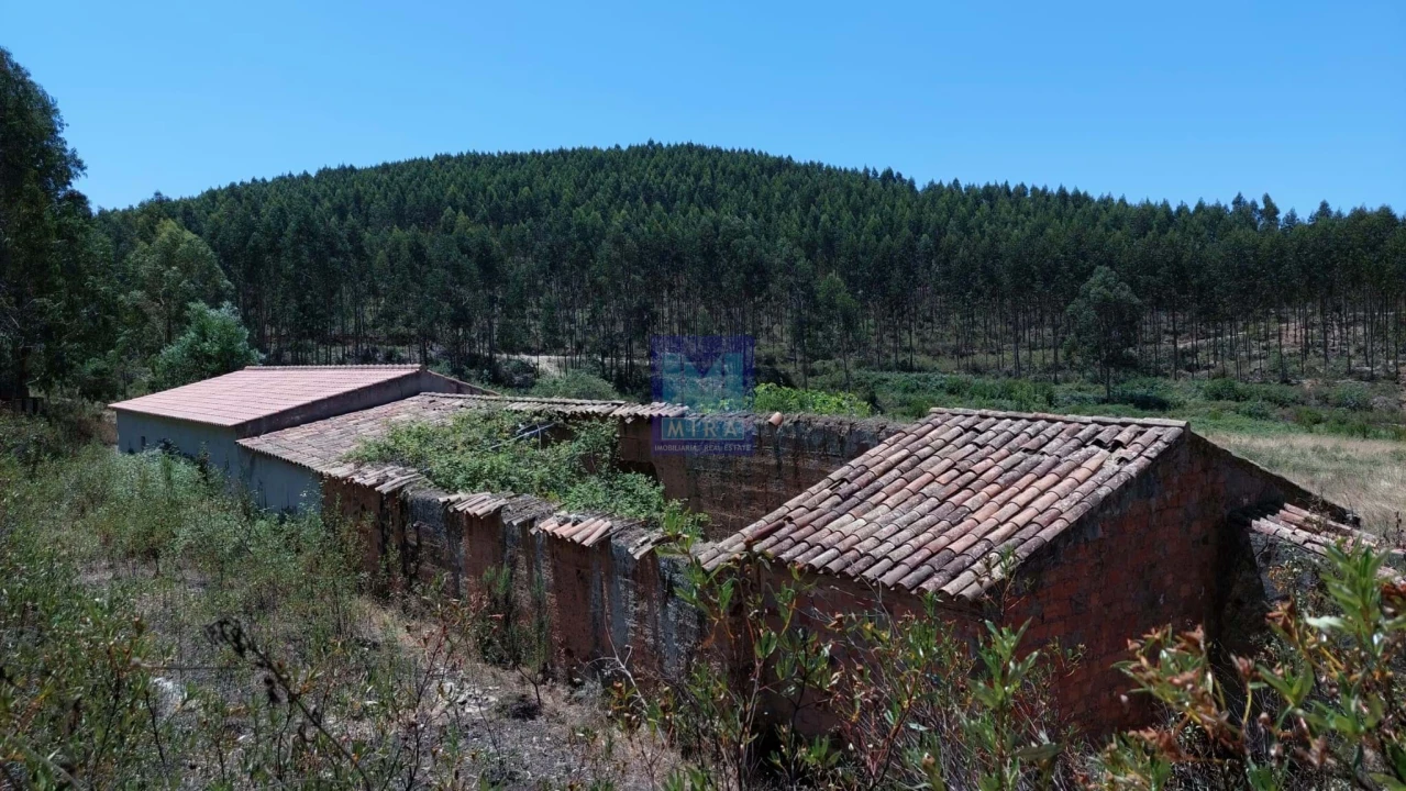 Quinta T6 para Venda em Aljezur Foto 13